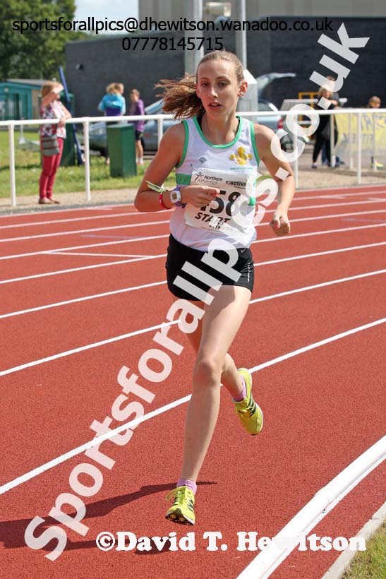 Under-17 womens 1500 metres. Photo: David T. Hewitson/Sports for All Pics